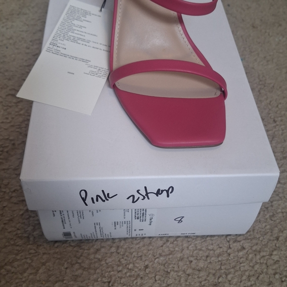 Elegant Pink Women's Heels - Picture 4 of 4